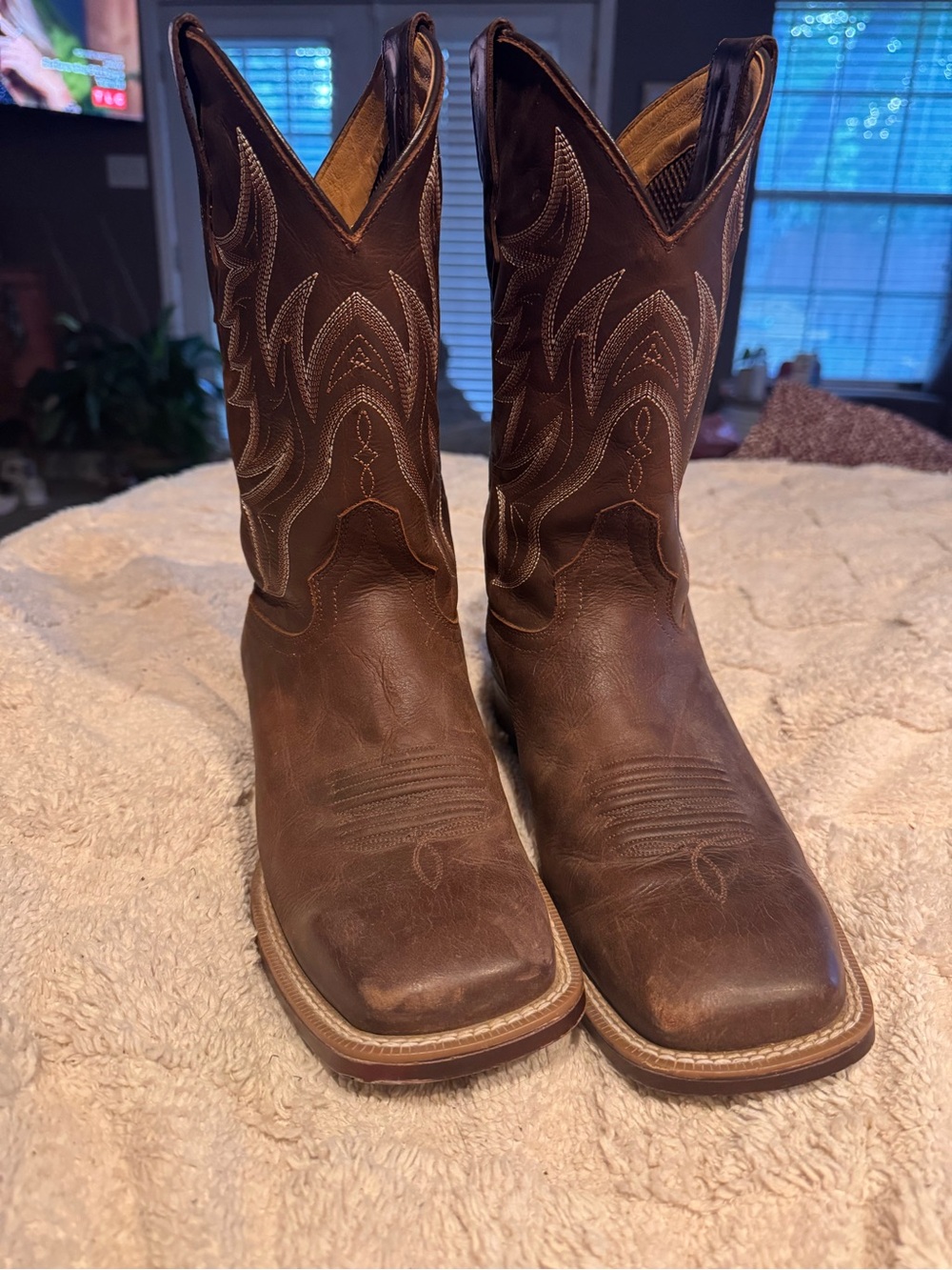 Men's Brown Leather Western Cowboy Boots — Classic Stitch Detail